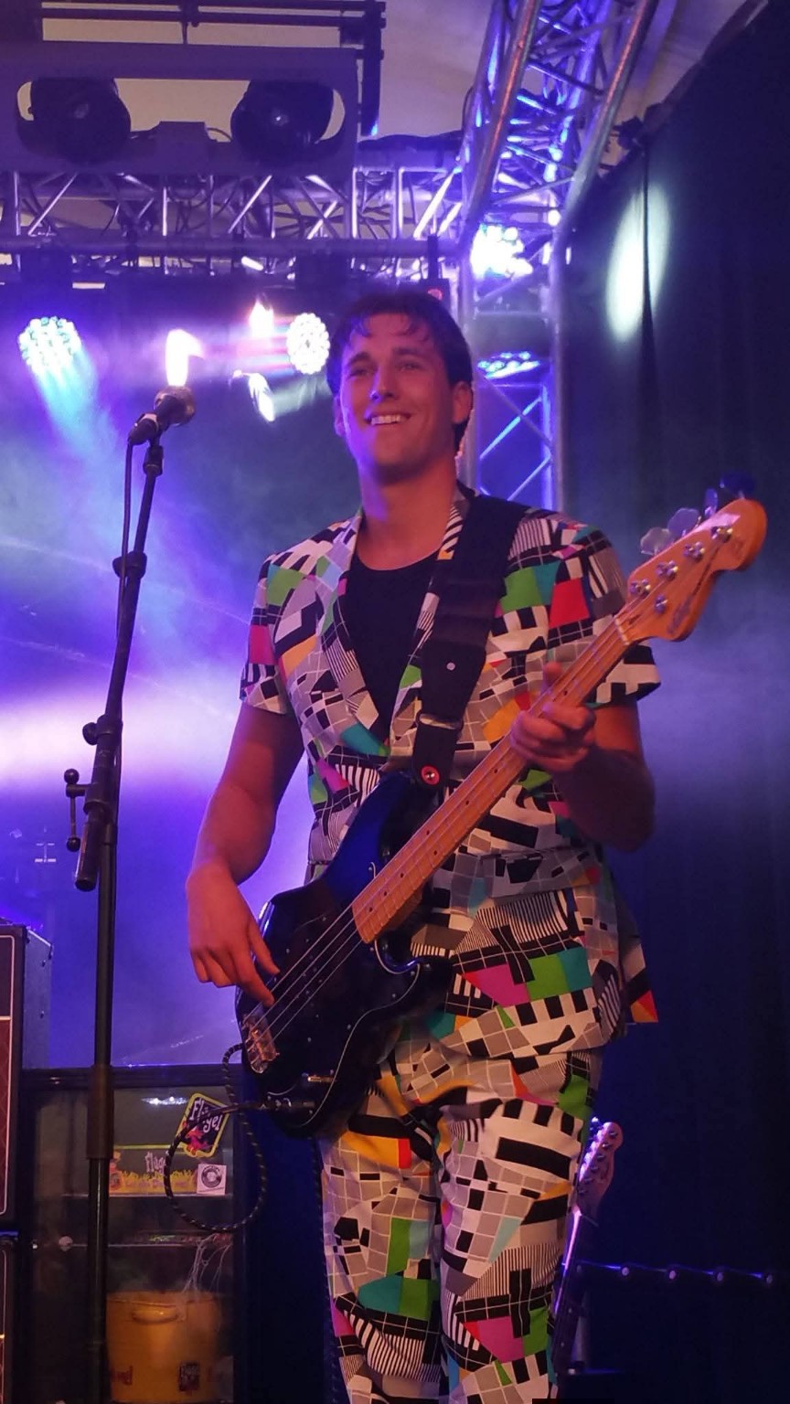 Collin - bassist
